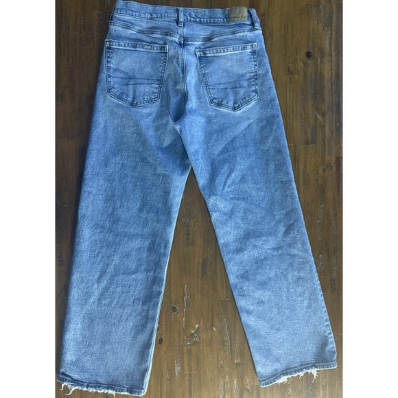 American Eagle Womens Distressed Straight Leg Jeans Size 4 Light Wash Denim Raw - Picture 7 of 8